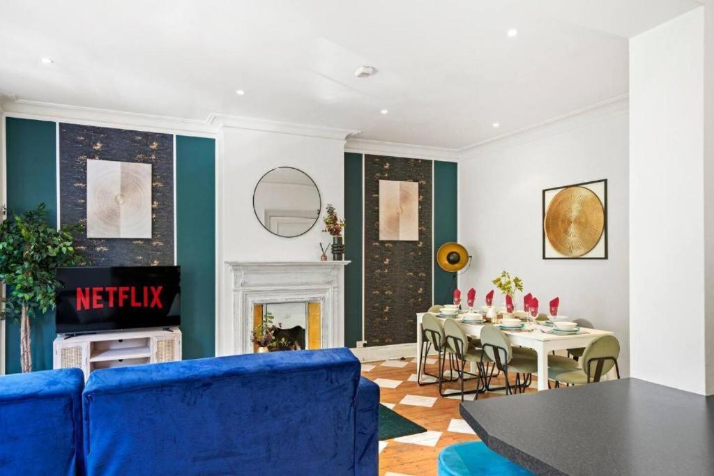 Appartamento Modern Deluxe 3 Bed In Putney - Parking Londra